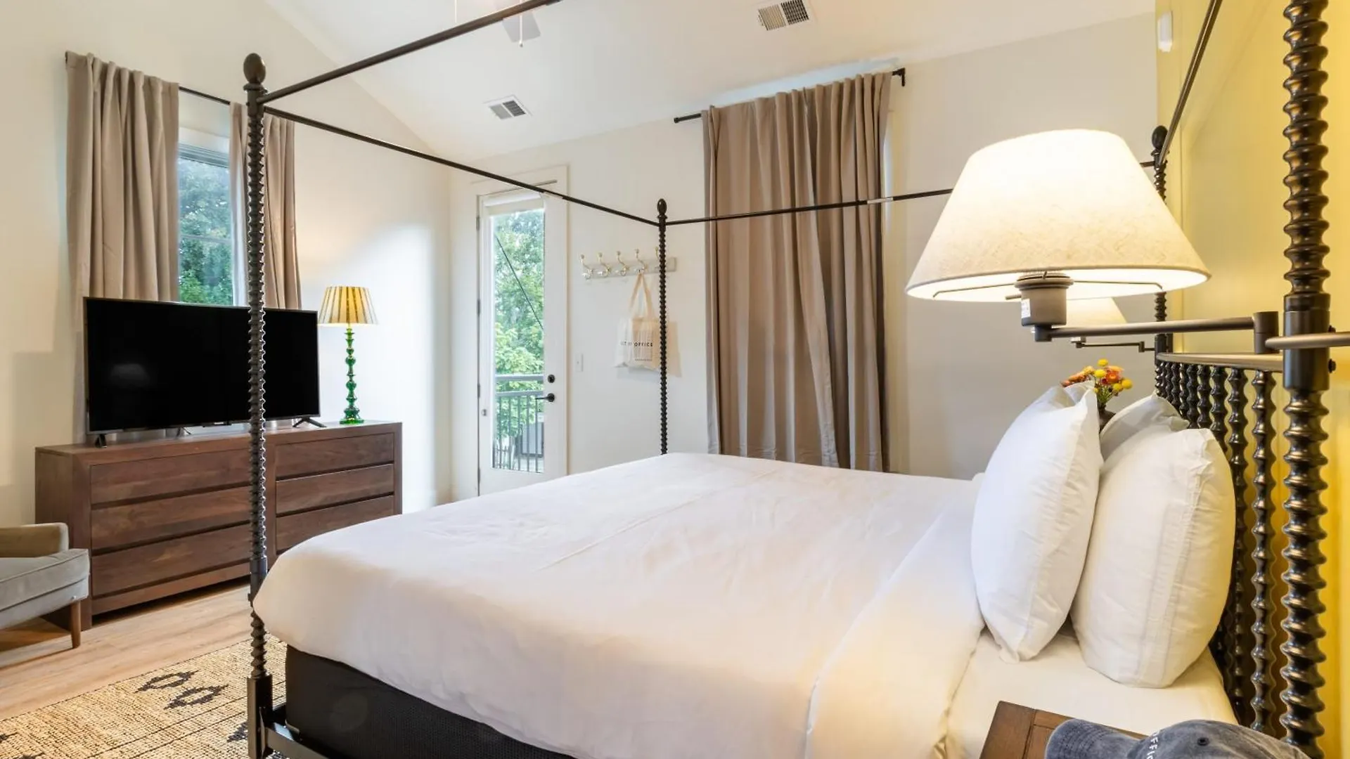 The Magnolia By Avantstay Nashville